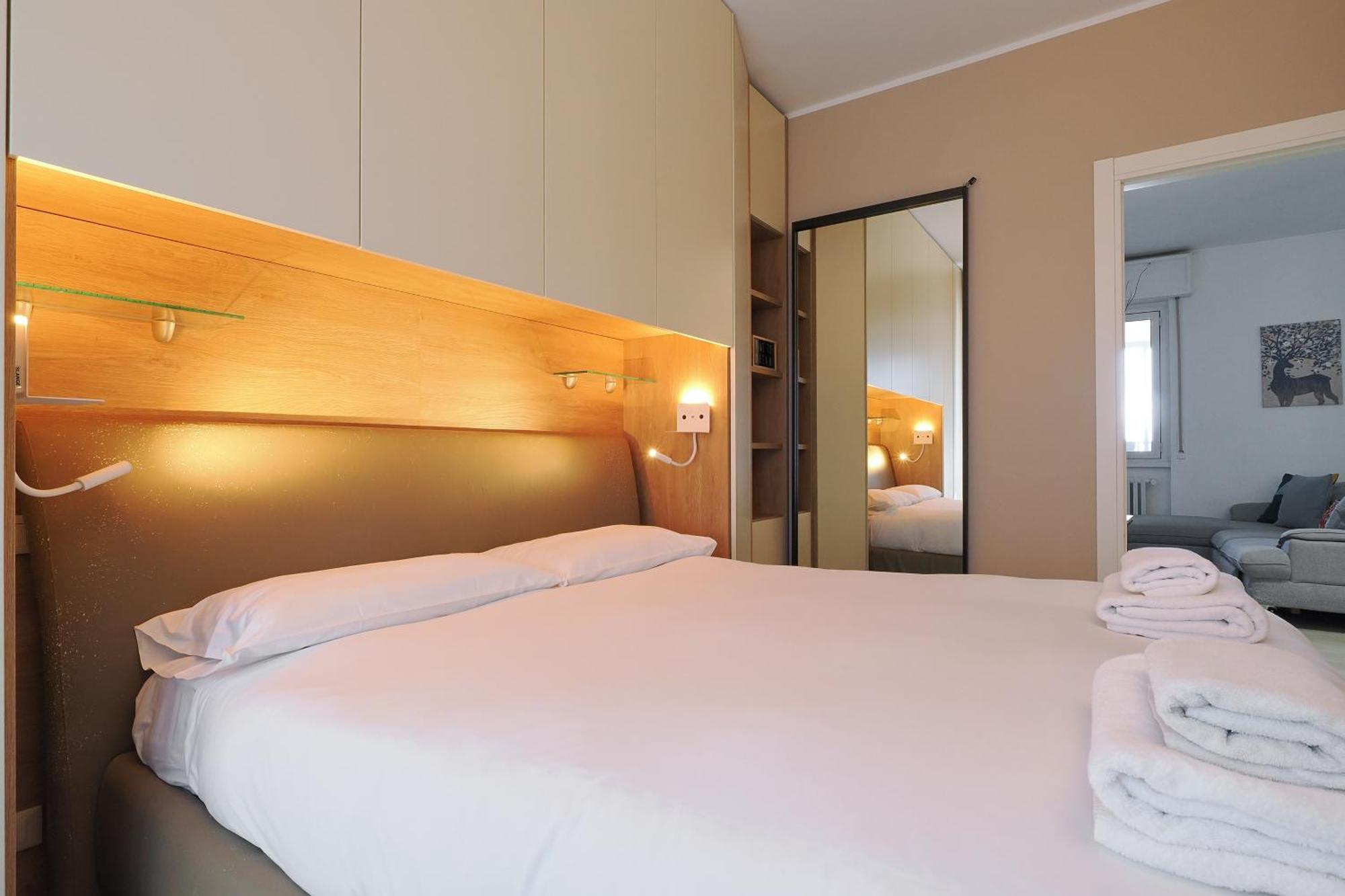 Mila Apartments Venosa Милан Экстерьер фото