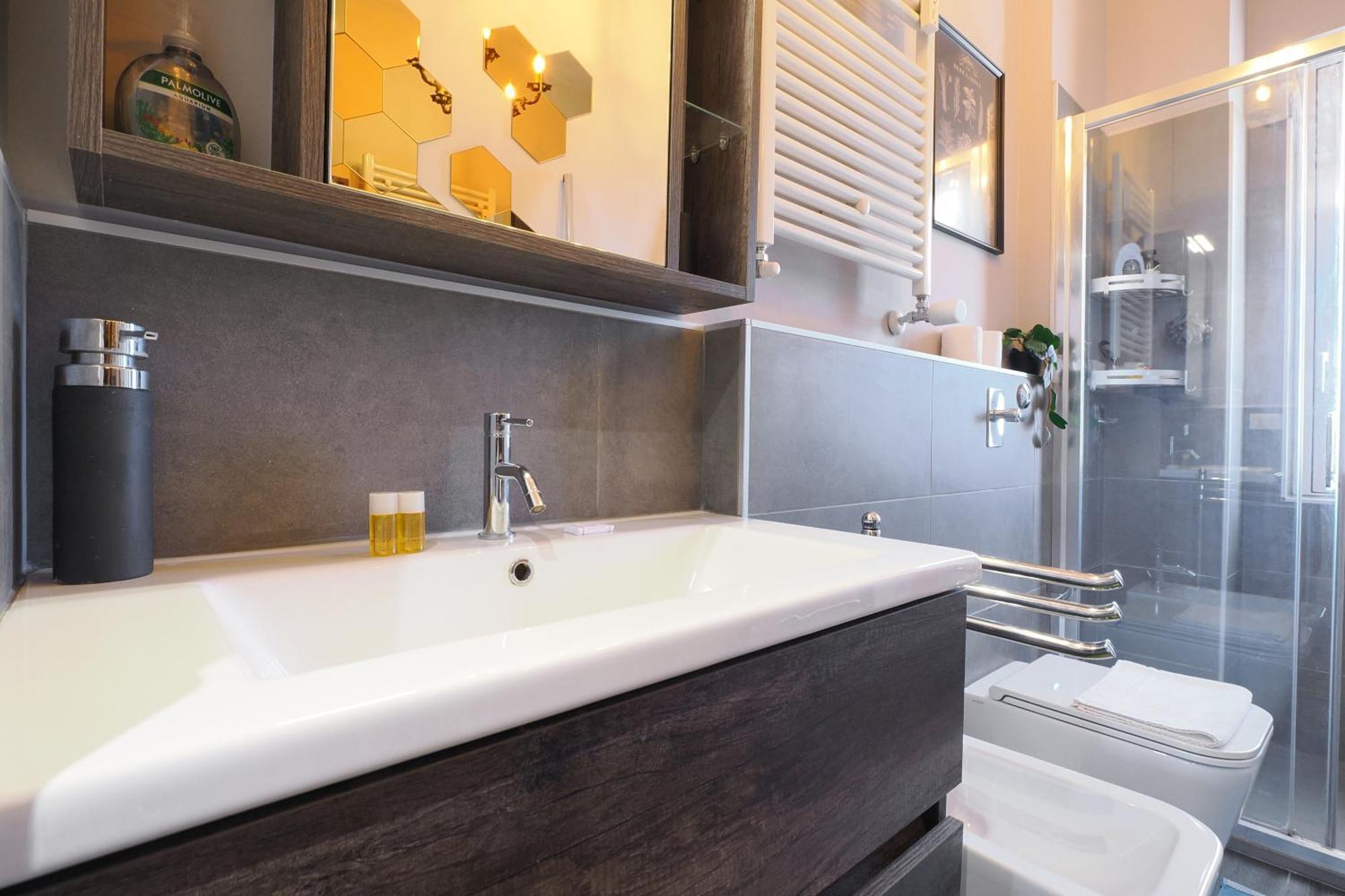 Mila Apartments Venosa Милан Экстерьер фото